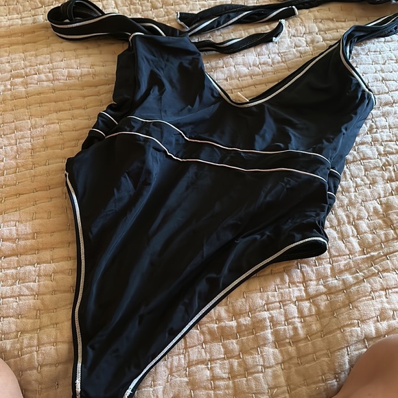 Beach Joy one piece swim - Picture 5 of 5